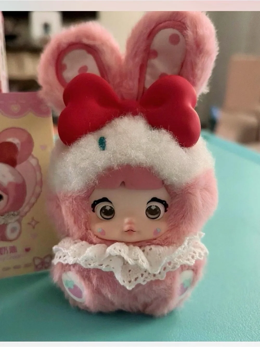 Nommi Sweetheart Bunny plushie figurine figurine - Strawberry Cream